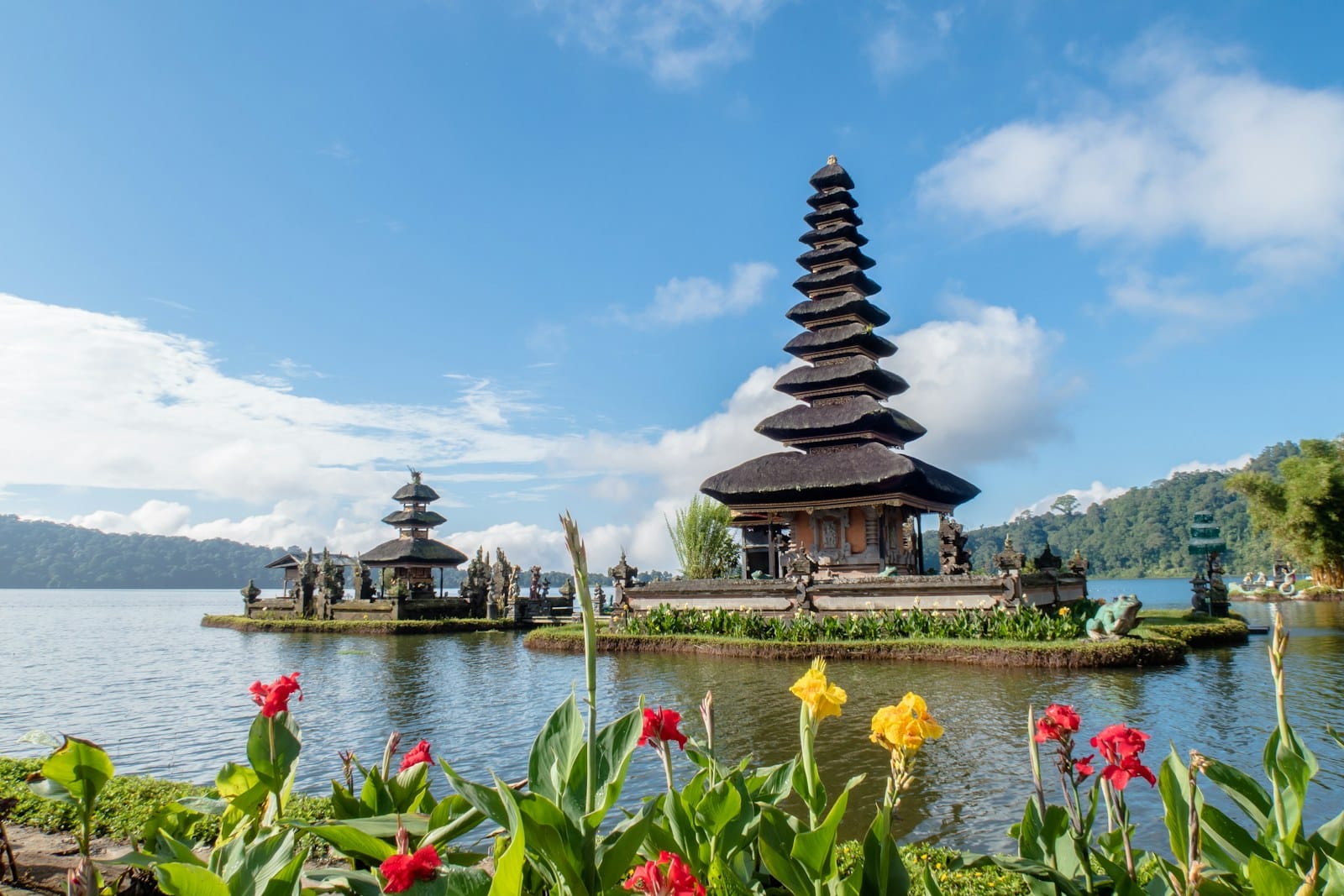 Templo Pura Ulun Danu Bratan sobre el lago Bratan, Bali